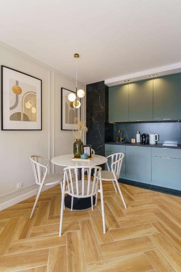 Sunnyway Apartment Устроне-Морске Экстерьер фото